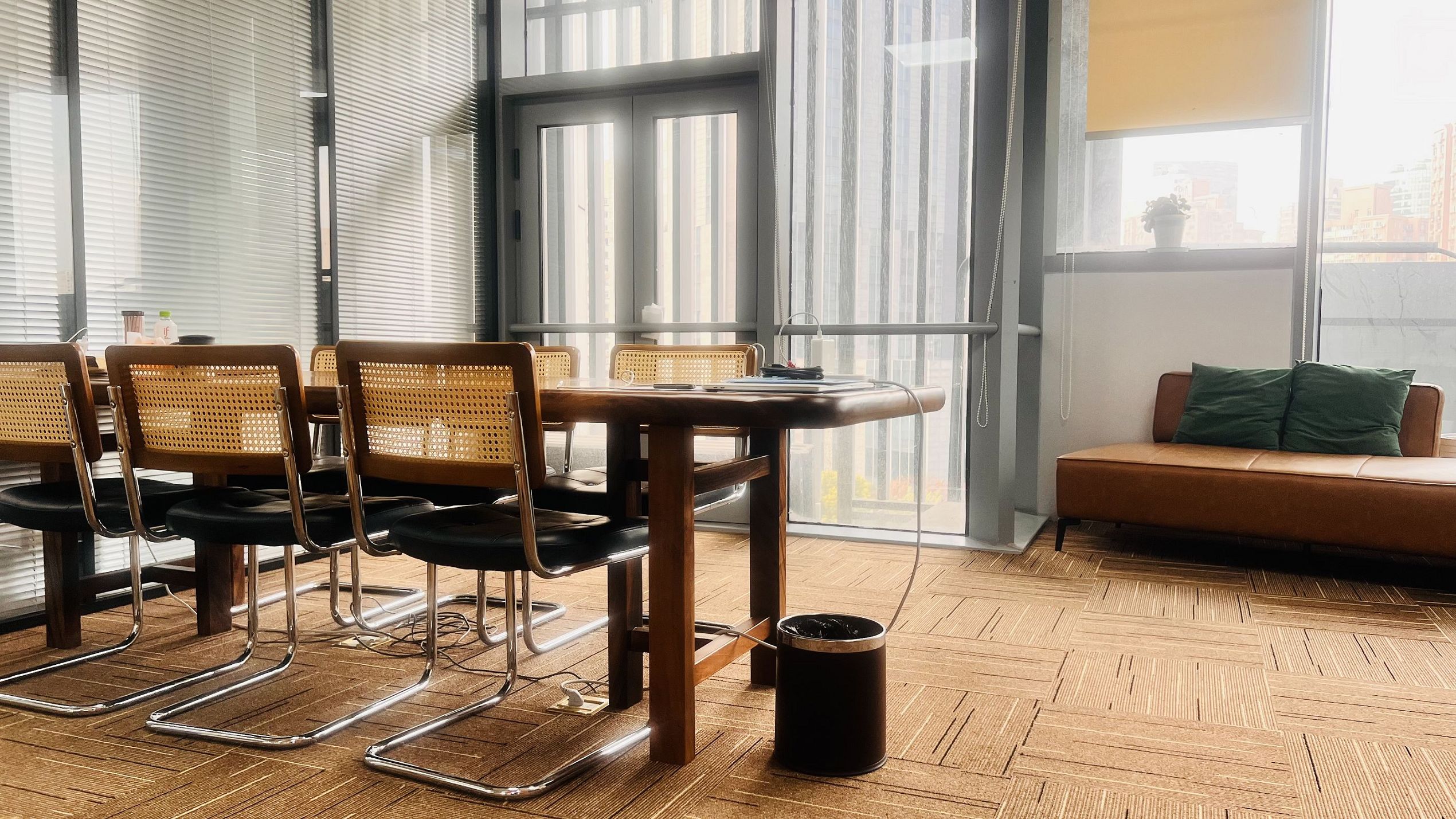 有限公司章程中关于家族信托持股的条款设计税务规划